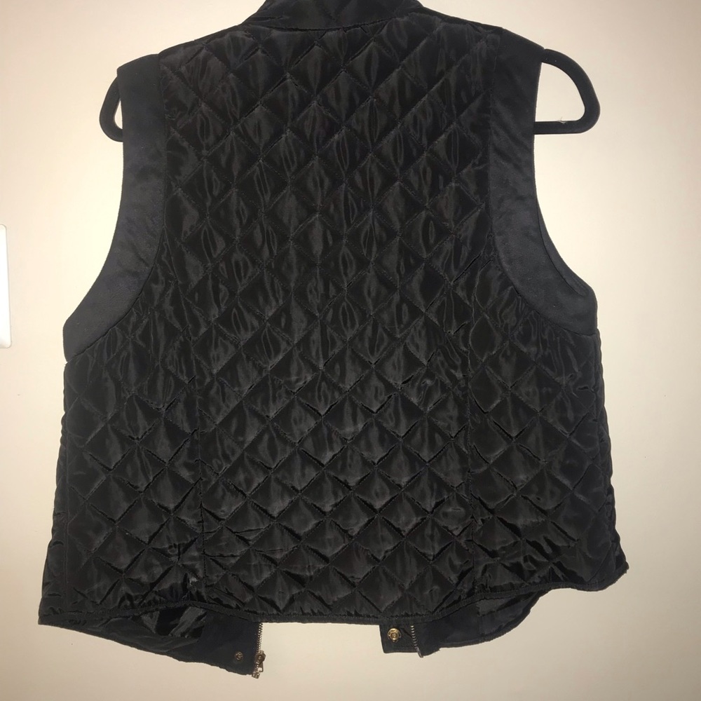 Vest - Picture 2 of 3